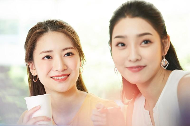 丽贝卡简介及家事（豪门生活多不易？从丽贝卡看出隐藏在人性背后的“丑陋”）