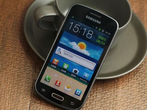 i719三星手机  三星i717手机-第1张图片-