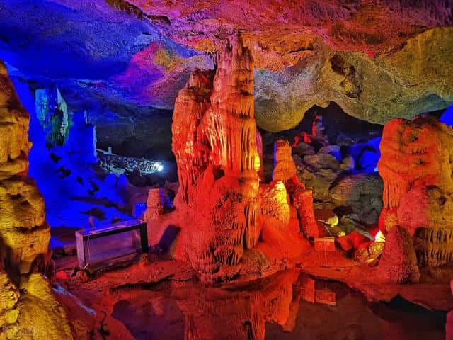 世界级溶洞（中国十大溶洞排行榜）