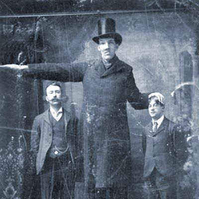 全世界最高的十个人（世界上最高的人叫什么名字）