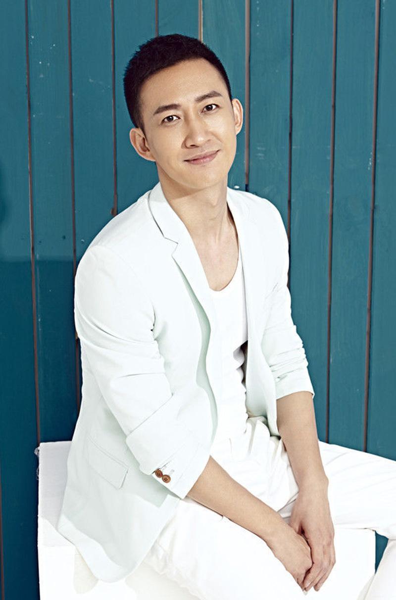 《叛逆者》主演王阳：戏红人不红，妻子是美女演员