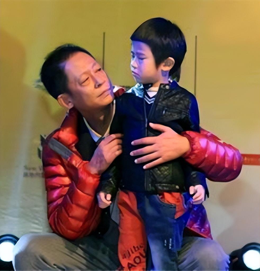 被亲情和婚姻改变的男人----王志文简介