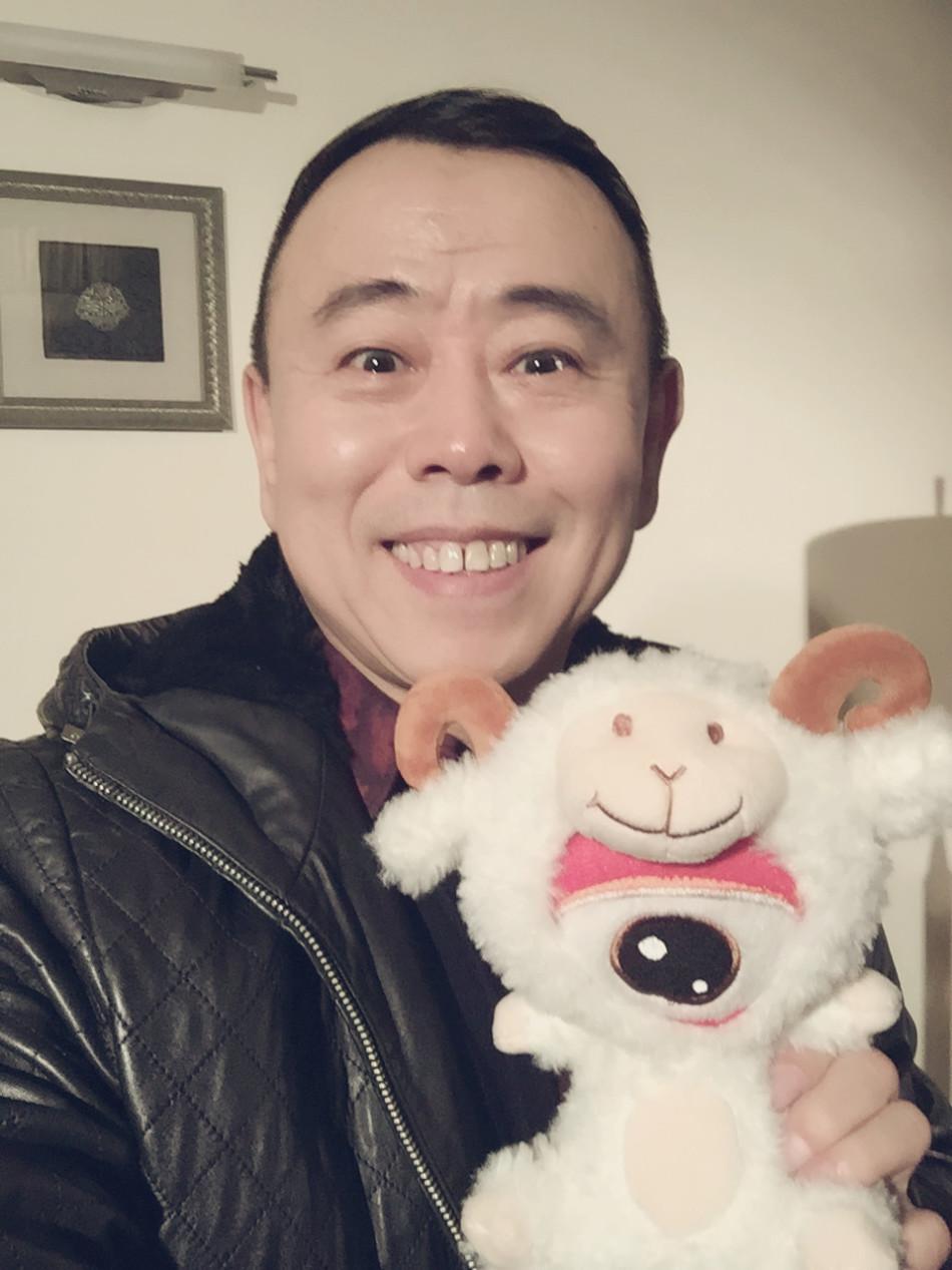 女儿潘阳出嫁后，潘长江曾被“亲情空巢综合征”撞了一下腰