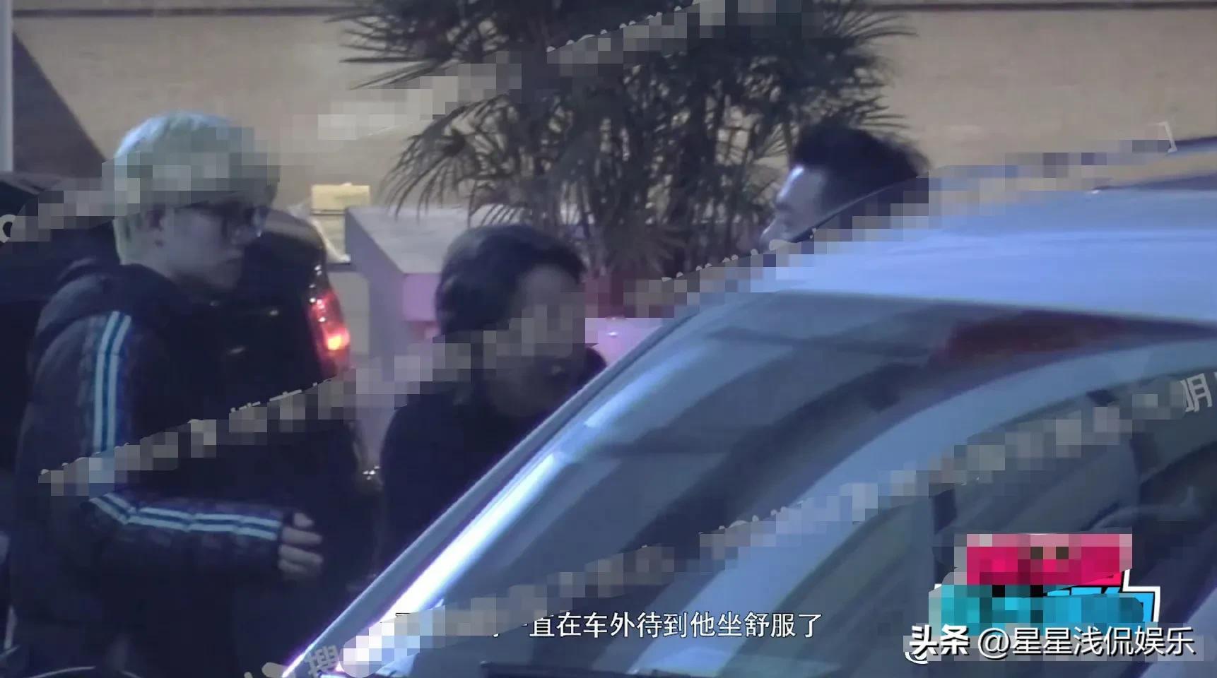 刘宇宁与贾士凯聚餐，搂着对方肩膀关系亲密，粉丝猜测演唱会要来