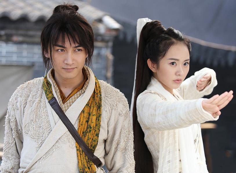 出道即有芒果台撑腰，曾与李易峰组队探险，今为“双陈恋”见证者