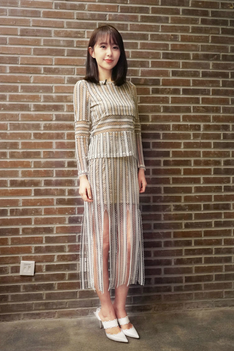 出道即有芒果台撑腰，曾与李易峰组队探险，今为“双陈恋”见证者