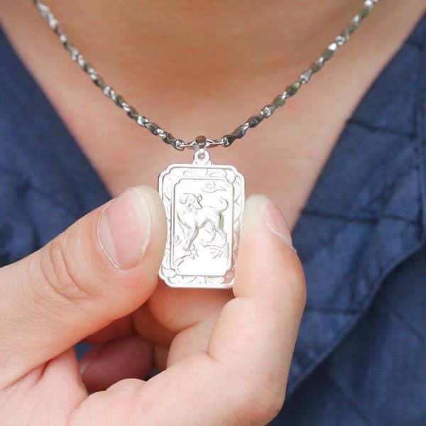 镀银的手镯对身体有害吗（镀银和纯银的区别）