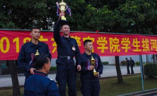 300多分能上哪个警校？陕西警官职业学院录取-第1张图片-