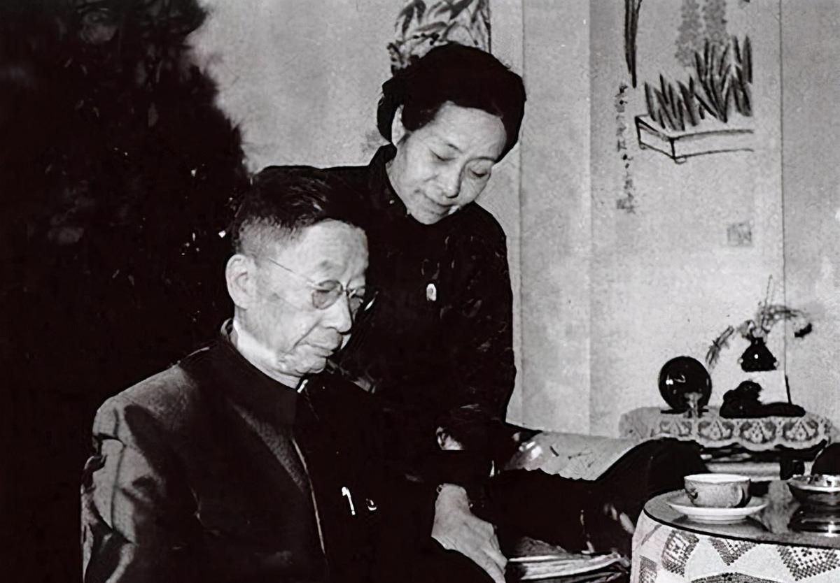 老舍之死的真实原因(解密老舍之死真相)