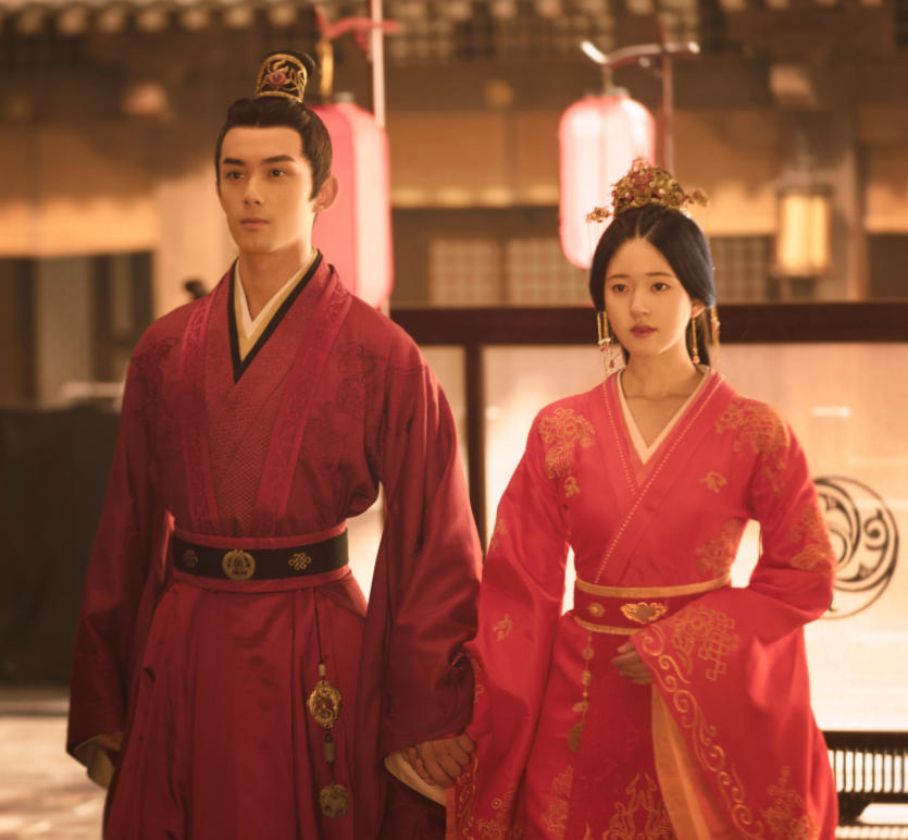 赵露思营销翻车！连续2年在9月18日上热搜，网友质问其居心何在