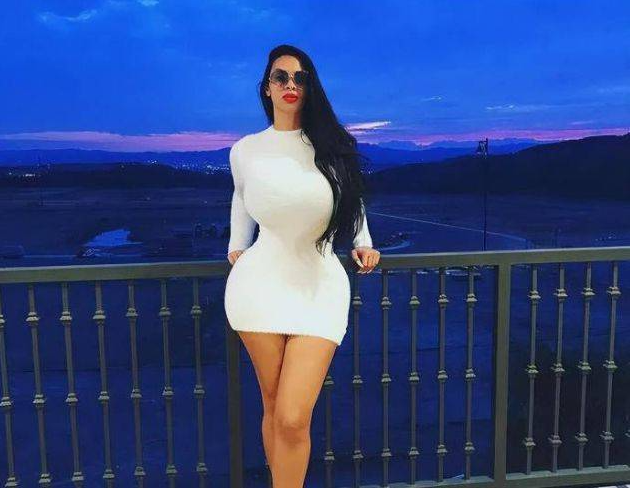 莫兰特交往的40多岁的女友 莫兰特爱上41岁大妈，“儿子”是五星球员，有望实现父子同场竞技