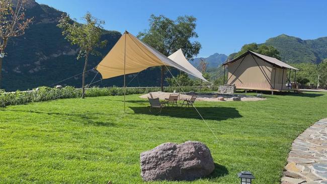 4、野三坡露营地提供的都是一次性用品如帐篷和干粮之类的。