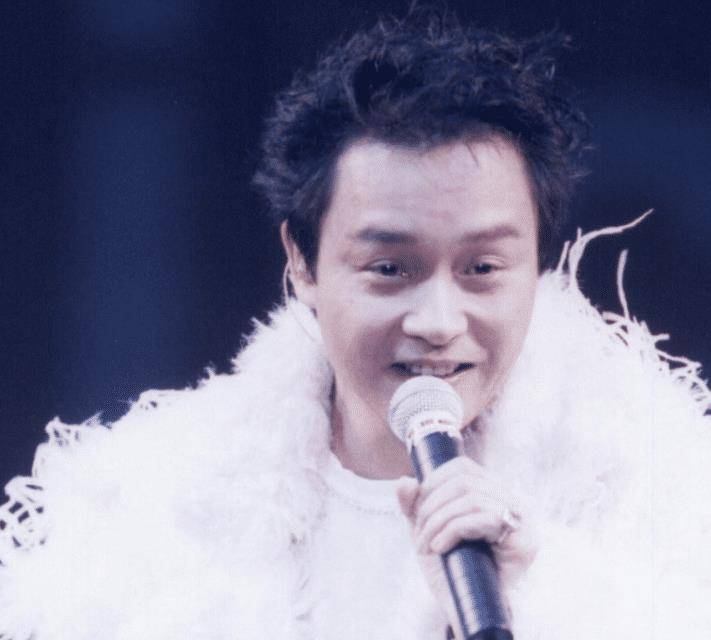 张国荣后期眼神为什么变了(张国荣后期容貌变了)