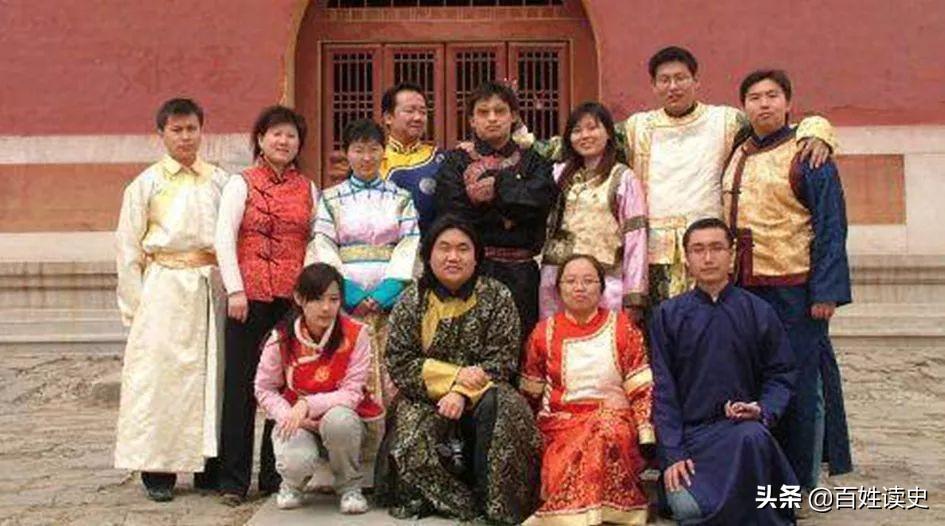 爱新觉罗后人现在姓什么(爱新觉罗后人现状)