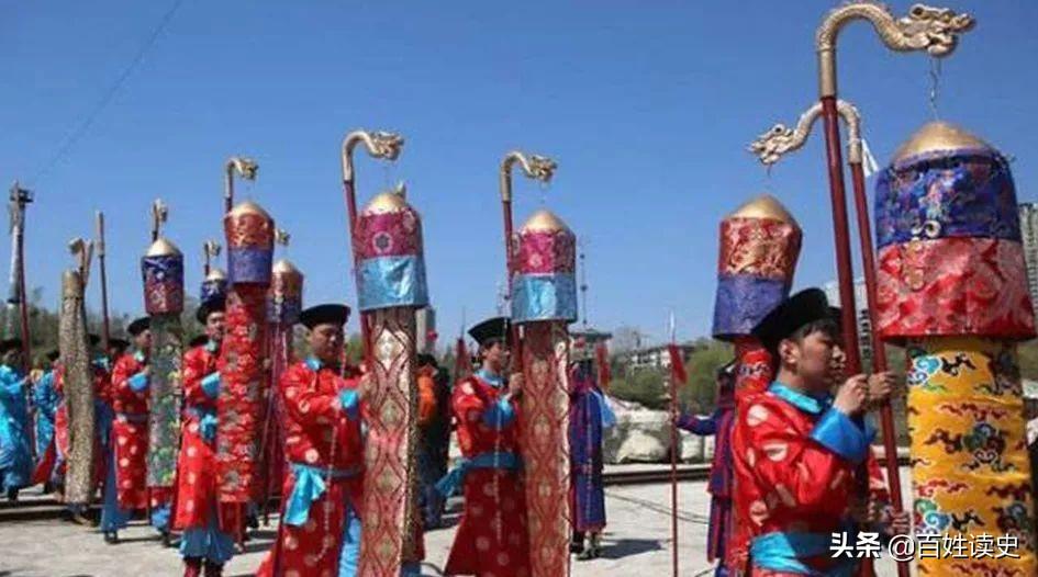 爱新觉罗后人现在姓什么(爱新觉罗后人现状)