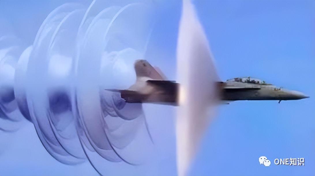 飞机音爆是什么原因产生的(飞机音爆有什么危害)