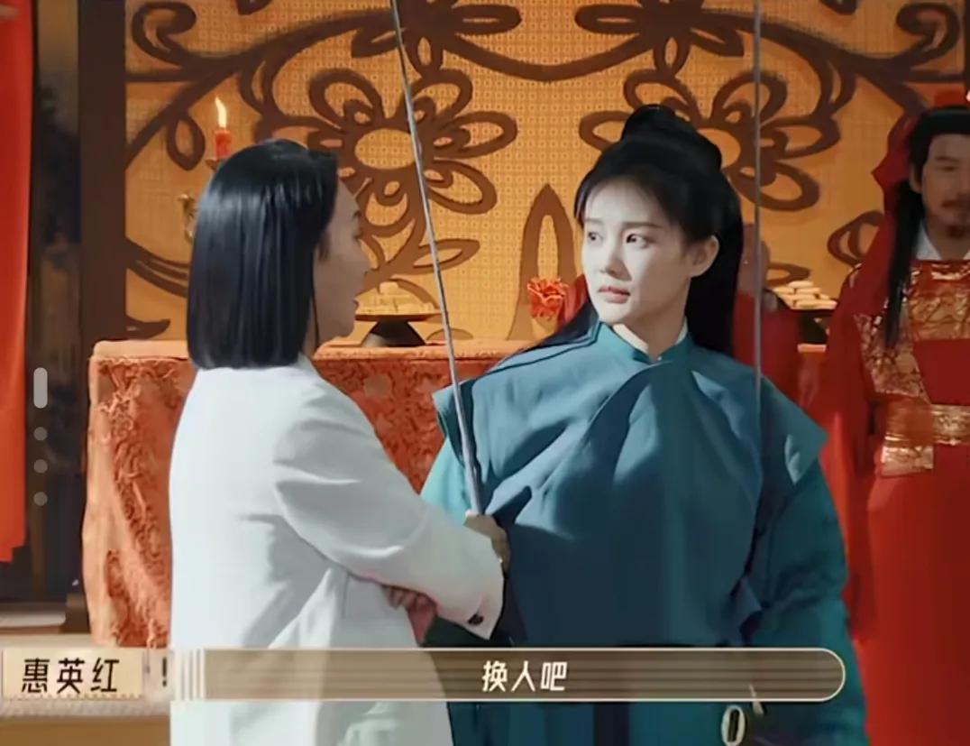 饰演《狂飙》女主走红，不顾腰伤吊威亚，李一桐颜值，演技超赞