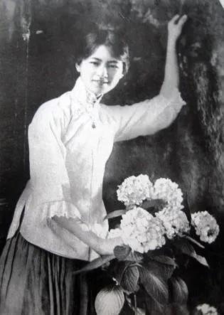 大家闺秀给人的感觉(大家闺秀最大的特点)