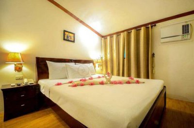 ​318自驾游住宿攻略