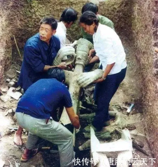 三星堆挖掘诡异事件-三星堆背后有什么恐怖秘密（三星堆最吓人的图片）