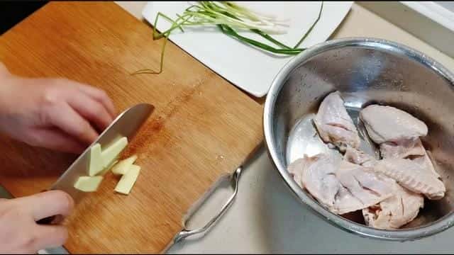 面包糠挂不上去（面包糠裹上不掉的窍门）