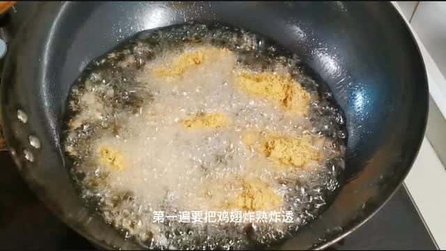 面包糠挂不上去（面包糠裹上不掉的窍门）