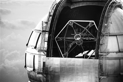 天文望远镜是谁发明的(望远镜之父是谁)