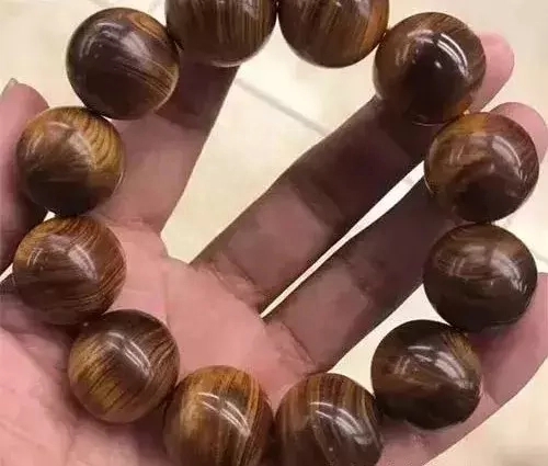 几十块钱的崖柏手串是真的吗(冒充崖柏的是什么木)