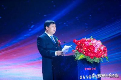 ​西凤酒红凤凰52°价格(西凤酒红凤凰52度价格表图)