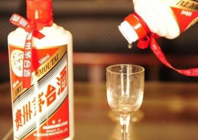 ​茅台国宴1949开国大典多少钱一瓶(国宴1949开国大典多少钱一瓶)