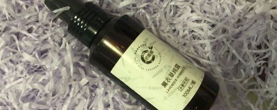 ​纯露敷脸爆痘怎么回事