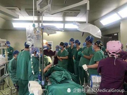 男婴针灸误吞钢针怎么办？小孩不小心把针吃下去了-第1张图片-