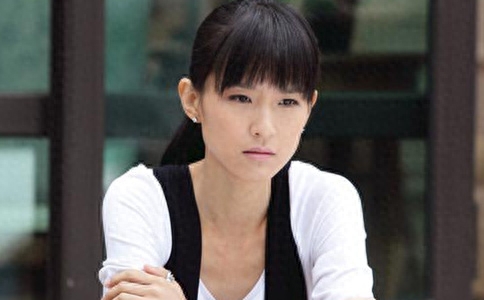 曾被传因抑郁退出娱乐圈，如今低调成婚生活美满