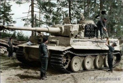 ​纳粹德国的虎王坦克：第二次世界大战中著名的重型装甲坦克