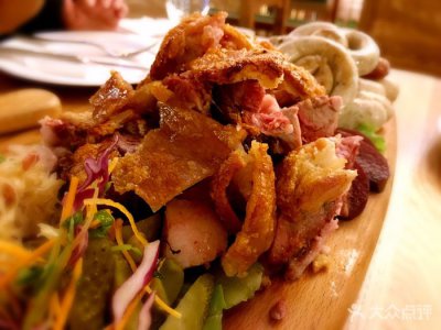 ​西餐刀叉用法教程（西餐礼仪教程：教你如何优雅地使用刀叉）