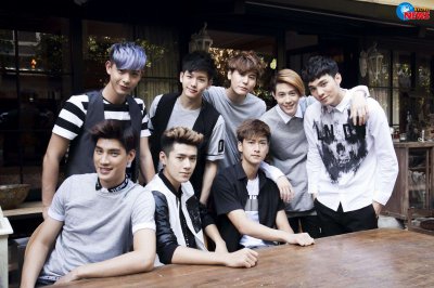 ​熊梓淇是男团SpeXial最火的成员，而他是在最火的时候选择退团