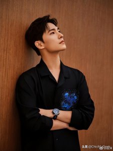 ​杨洋个人资料简介(沉寂五年跃升顶流，杨洋和宋茜还传过绯闻)
