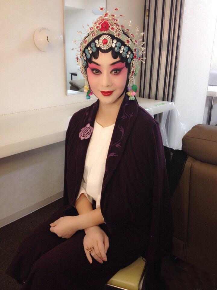 李胜素简历个人资料简介（李胜素京剧经典唱段有哪些）-