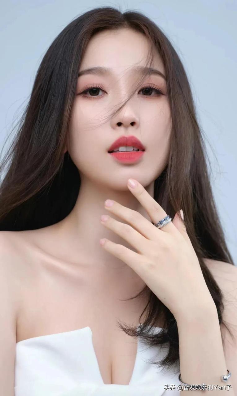 虞书欣个人资料及简介（虞书欣的演艺经历）-