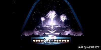 ​周杰伦演唱会发现孙燕姿，现场粉丝尖叫，孙燕姿害羞的样子很可爱