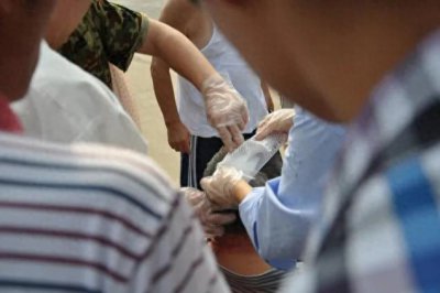 ​在利益面前，亲情就一文不值吗？看看老李头晚年的悲哀