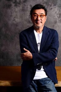 ​李宗盛个人资料：抛妻弃女也要追求林忆莲，如今再婚又娶小自己27岁娇妻