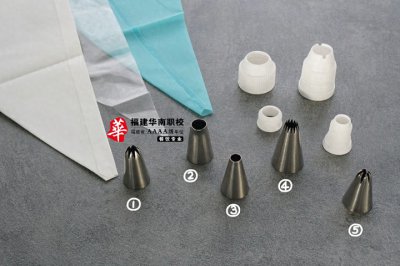 ​西点烘焙新手良心蛋糕裱花教程，零基础一秒学会，不收藏必后悔