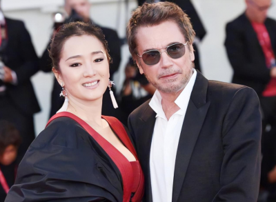 ​巩俐老公是谁？(嫁70多岁法国老头，甘愿成为他第四任妻子)