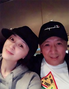 ​李小冉老公是谁(女神李小冉嫁给了她十几年的男闺蜜)