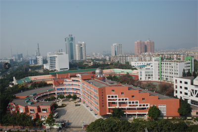 ​广州开发区中学春风化雨30年
