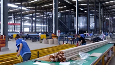 ​大美丽(小工人情迷“大美丽”)