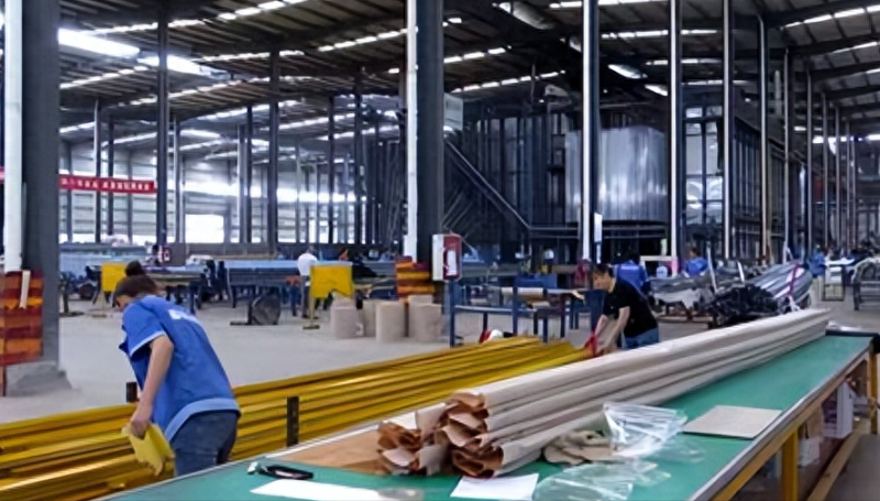 大美丽(小工人情迷“大美丽”)