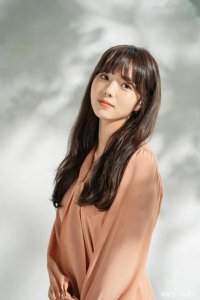 ​蔡秀彬在韩国算几线明星(蔡秀彬在韩国火吗?成为韩国顶流女演员也只剩时间的问