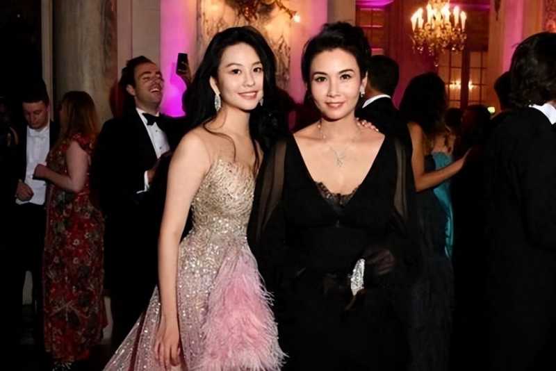 冏和囧的区别(“囧”和“冏”一样吗？)